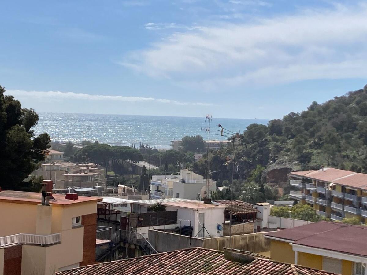 Apartamento Con Vistas Al Mar カステルデフェルス エクステリア 写真
