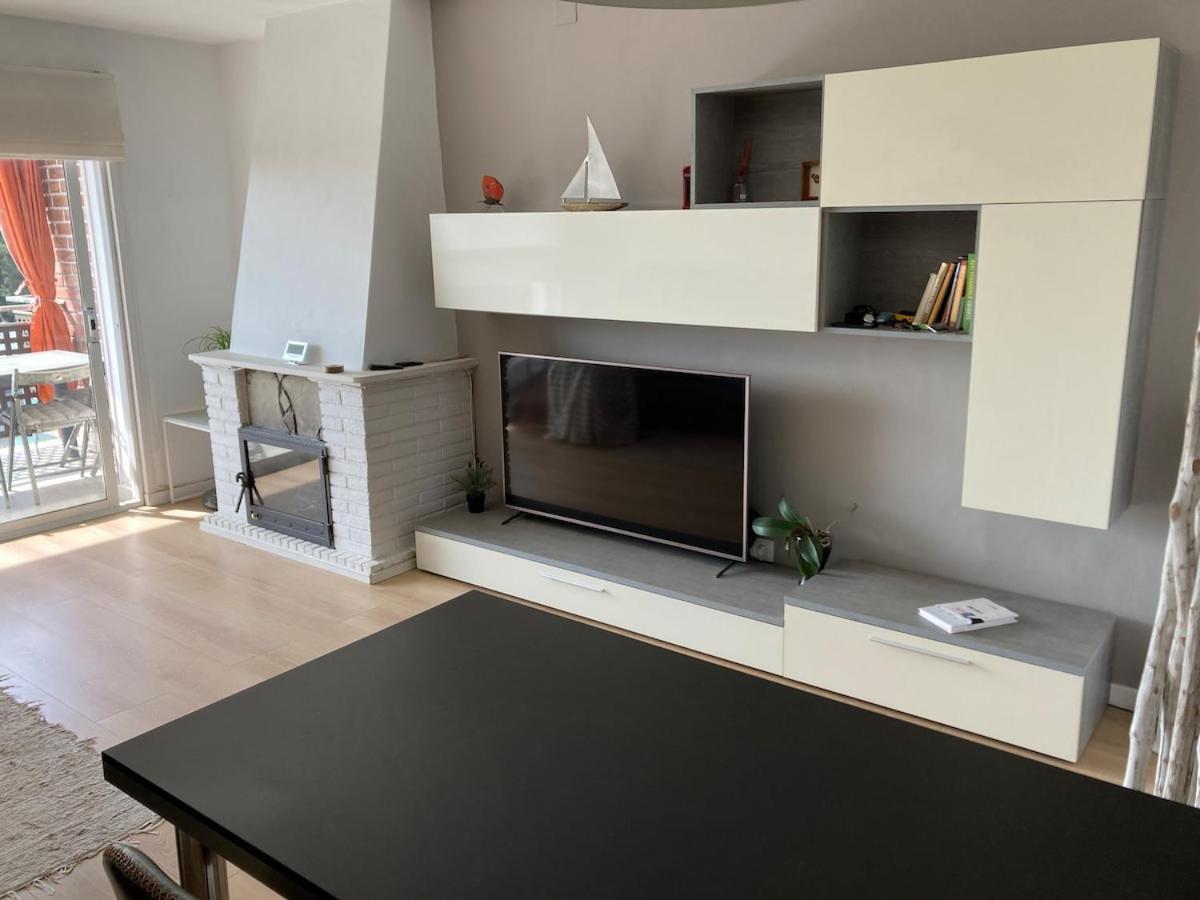 Apartamento Con Vistas Al Mar カステルデフェルス エクステリア 写真