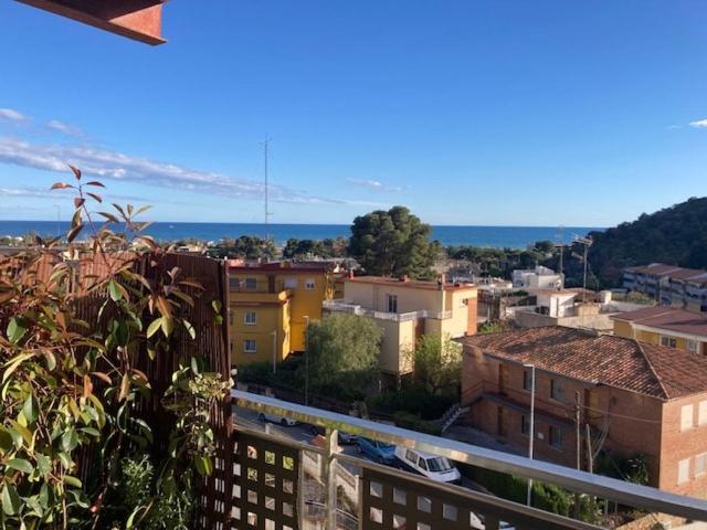 Apartamento Con Vistas Al Mar カステルデフェルス エクステリア 写真