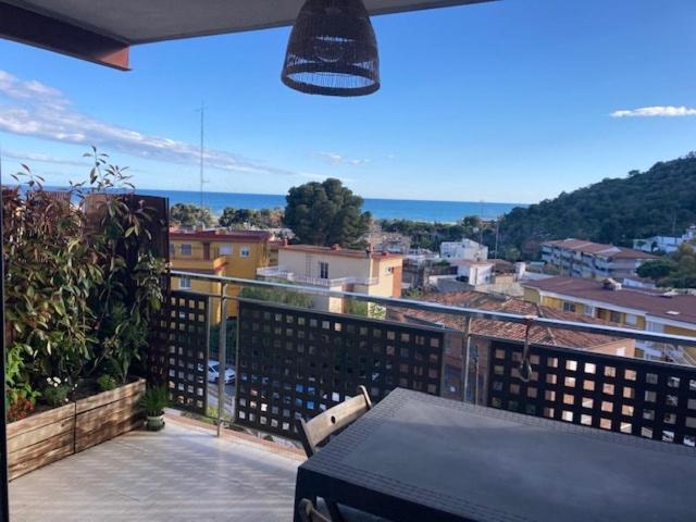 Apartamento Con Vistas Al Mar カステルデフェルス エクステリア 写真
